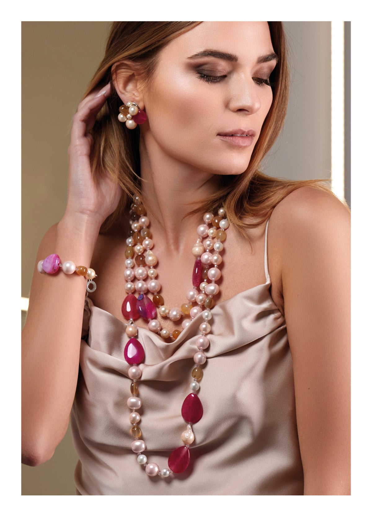 BRACCIALE CON PERLE E AGATA