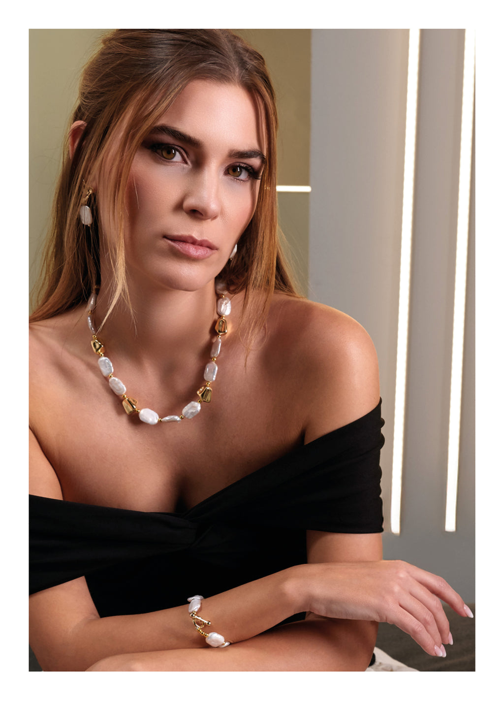 COLLANA DORATA CON PERLE
