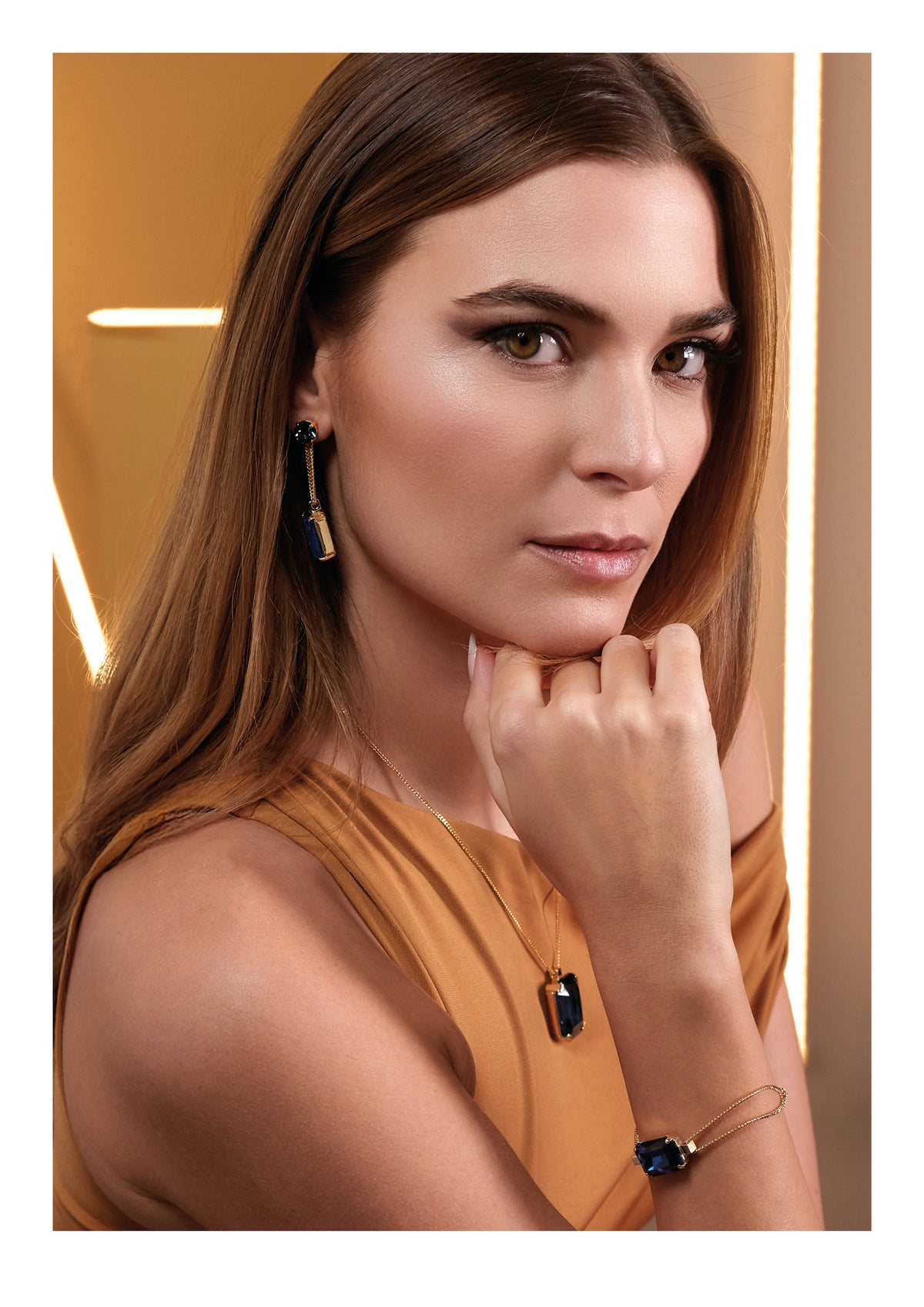 ORECCHINI PLACCATI ORO CON CRISTALLI
