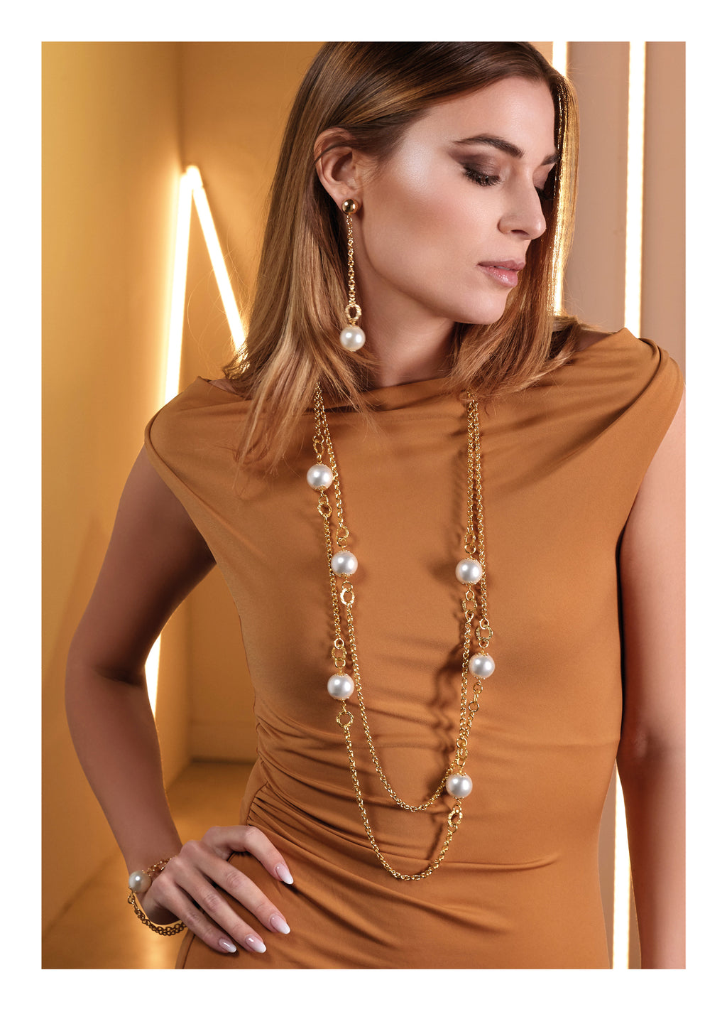 COLLANA PLACCATA ORO CON PERLE
