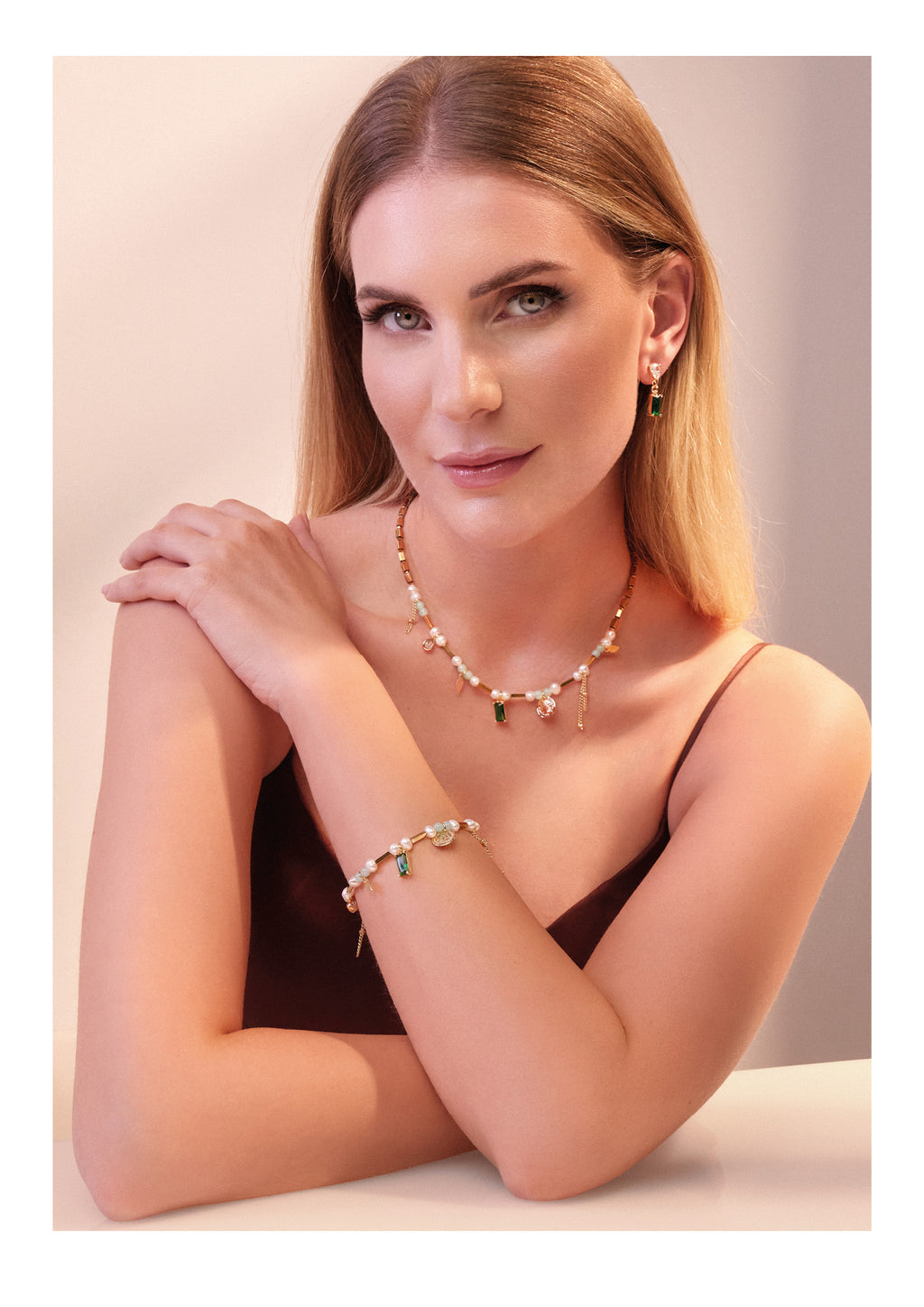BRACCIALE CON CRISTALLI PERLINE E AGATA